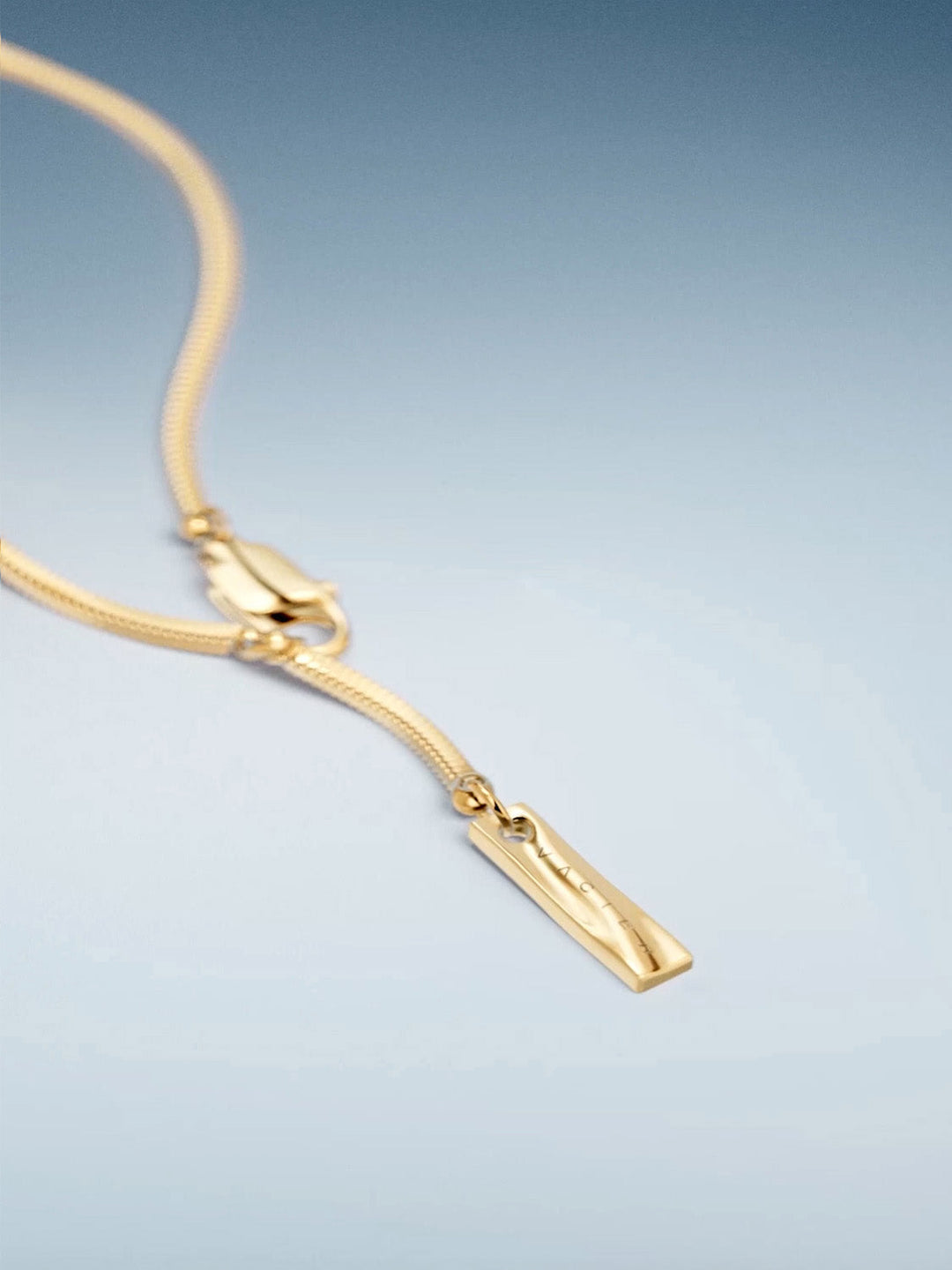 WOMEN'S NECKLACES