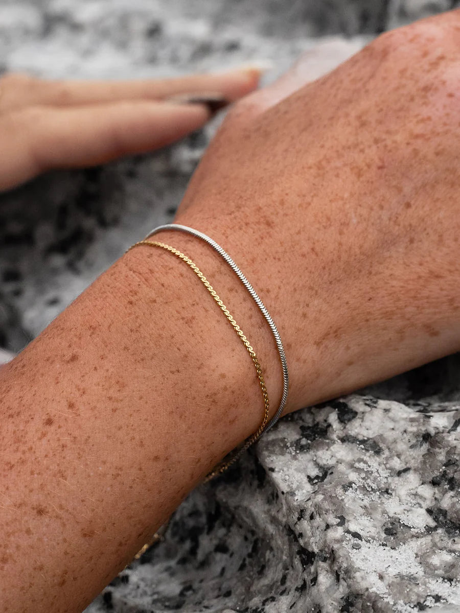 SQUARE CHAIN BRACELET