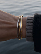 LINEAR CUFF