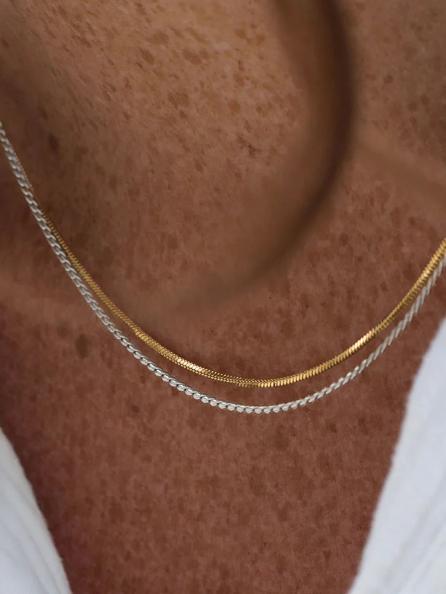 SQUARE CHAIN NECKLACE