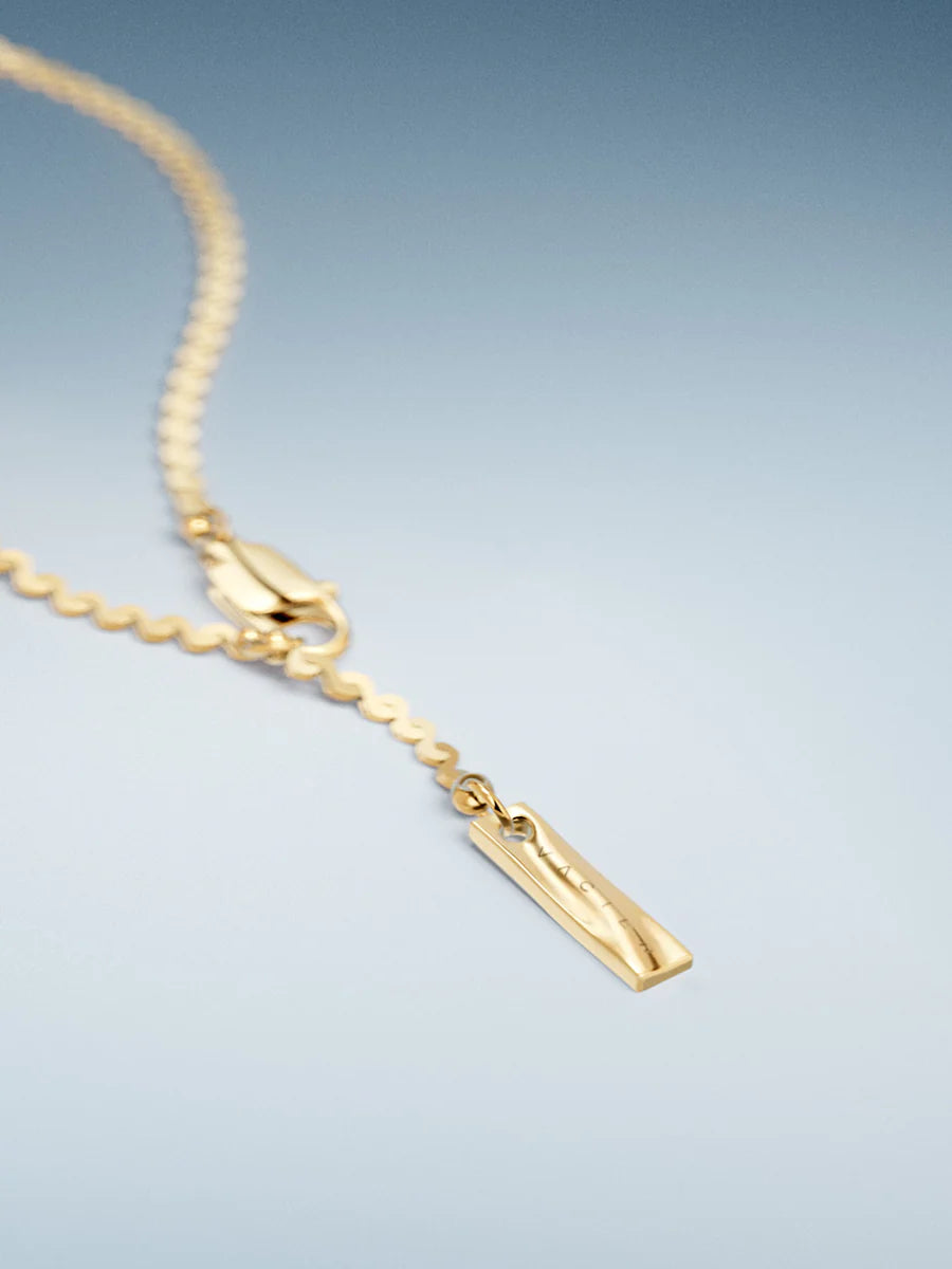 FLUID CHAIN NECKLACE