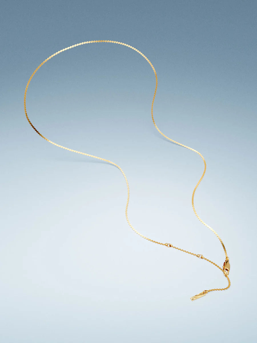 FLUID CHAIN NECKLACE