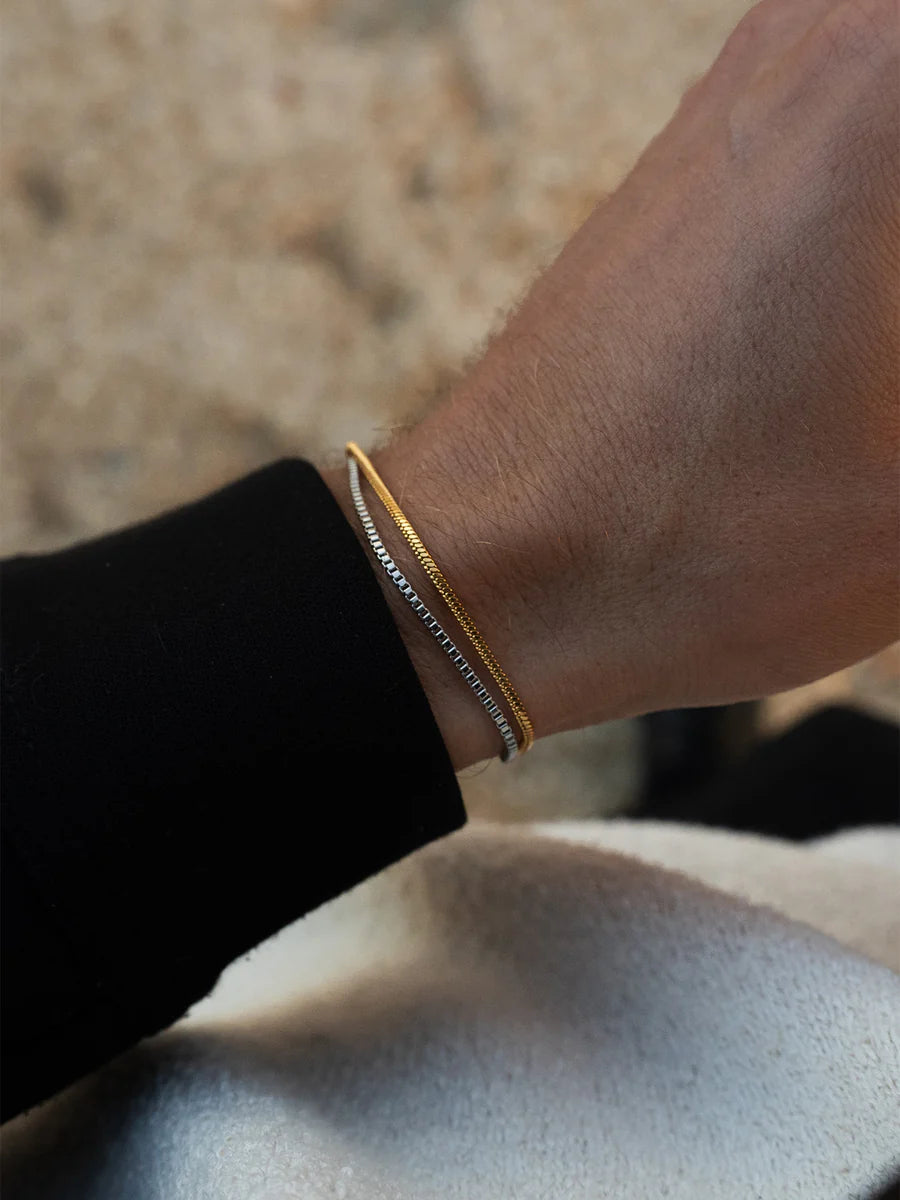 SQUARE CHAIN BRACELET