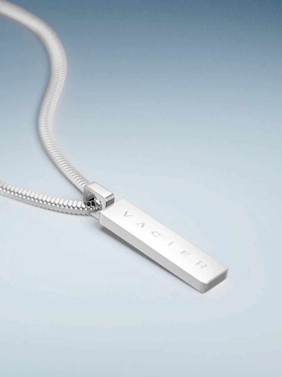 SQUARE PENDANT NECKLACE