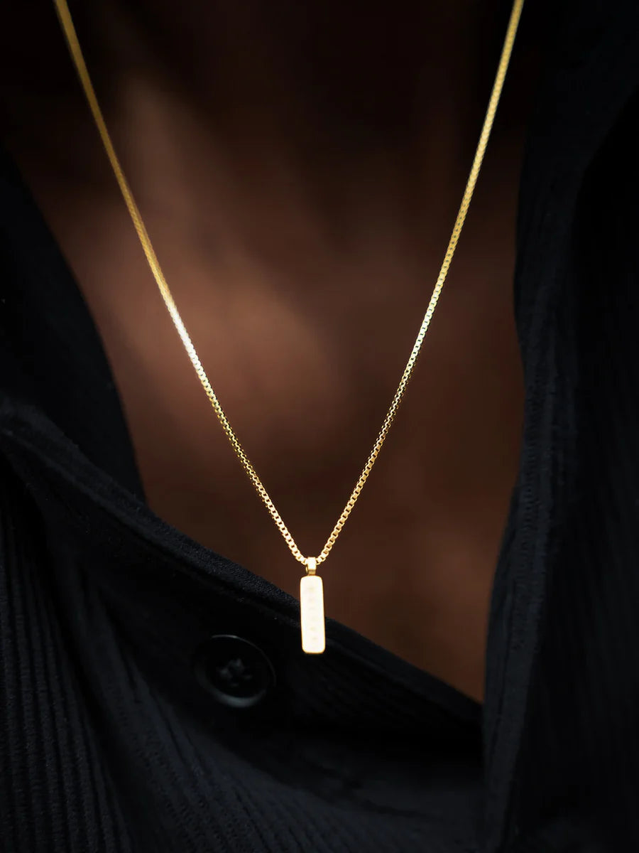 BOX PENDANT NECKLACE