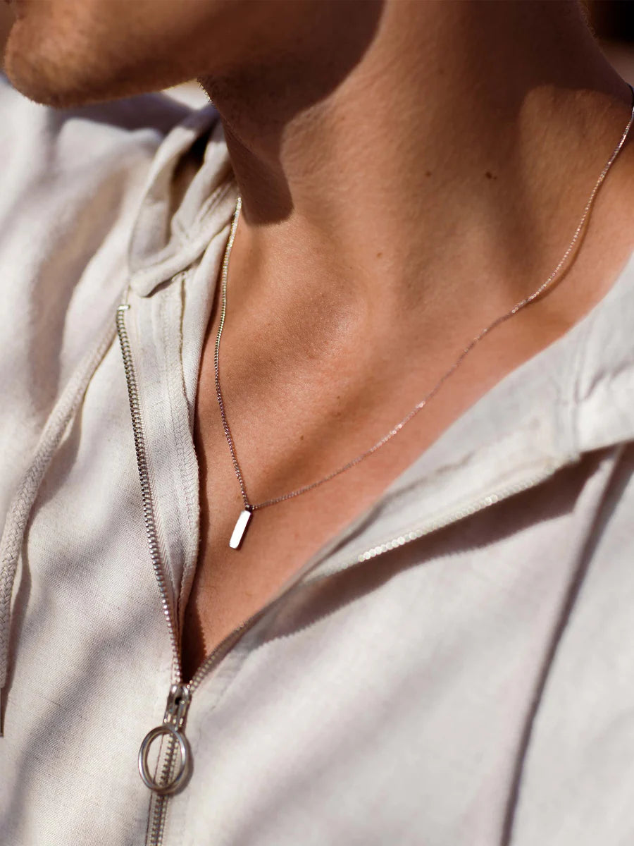 MINIMAL PENDANT NECKLACE