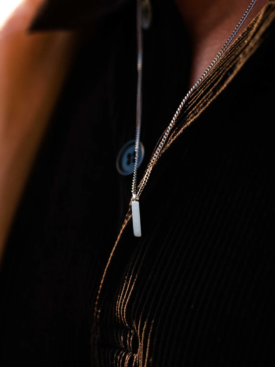 MINIMAL PENDANT NECKLACE