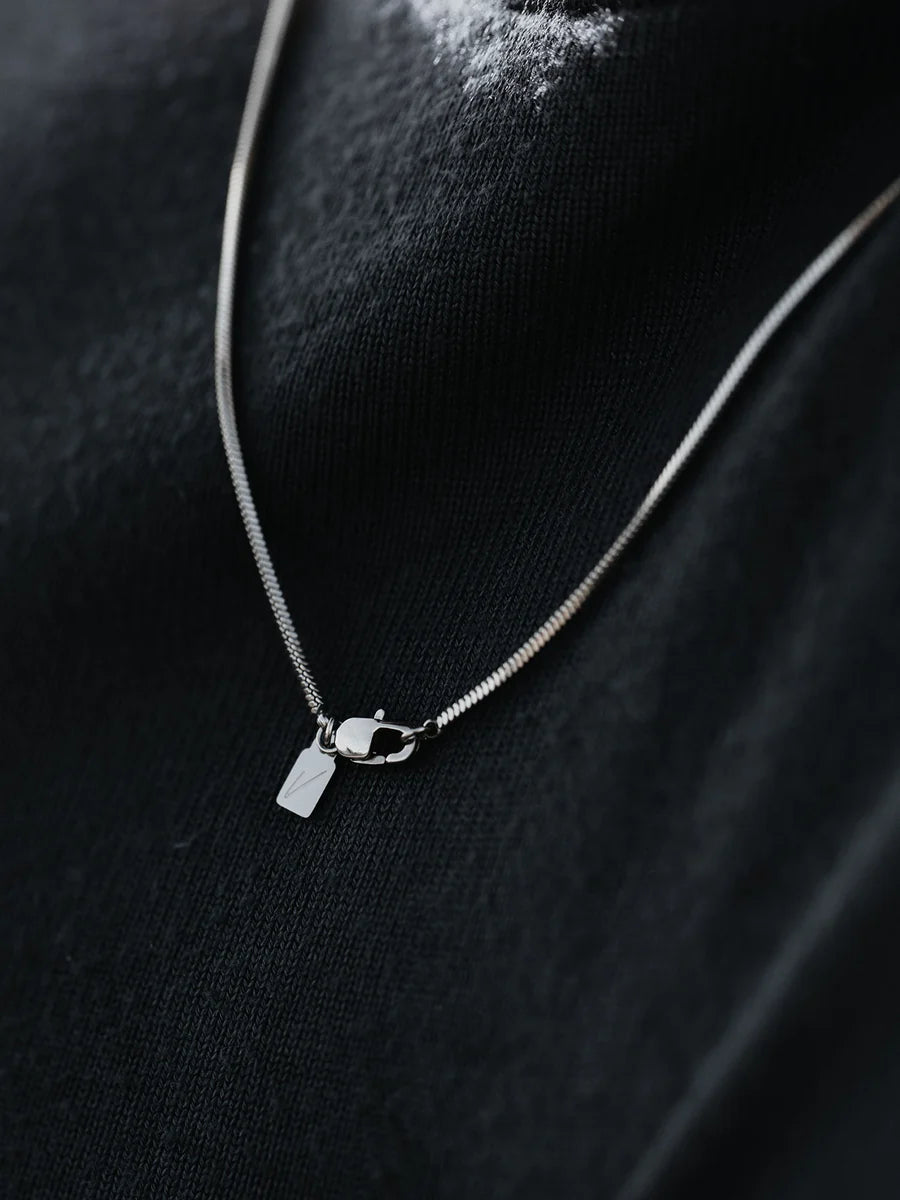 SQUARE CHAIN NECKLACE