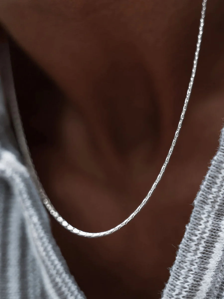 WIRE CHAIN NECKLACE
